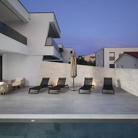 2-bedroom With Private Pool In 빌라 *