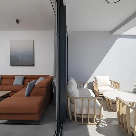 2-bedroom With Private Pool In * 풀라