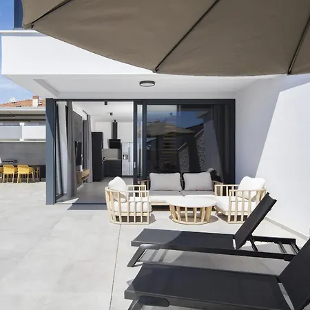 2-bedroom With Private Pool In *