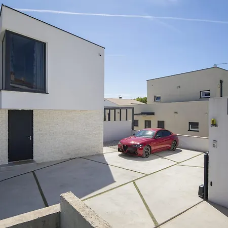 2-bedroom With Private Pool In *